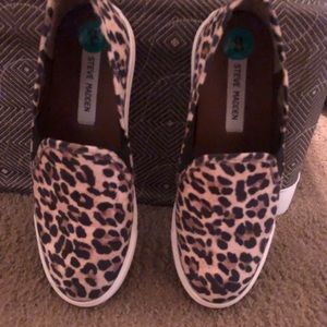 Steve Madden leopard slip Ins